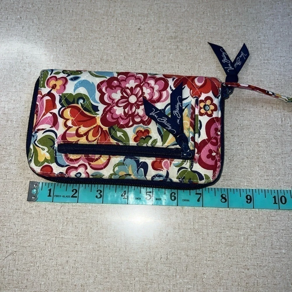 Vera Bradley Multi Colored Floral  Zip Closure Quilted Clutch Wallet Purse - Picture 5 of 6